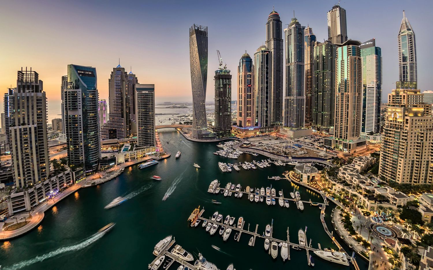 High-end Vehicle Rental in Dubai: A Complete Overview for First-Time Renters